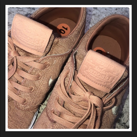 NEW Nike Air Max Janoski Rose Gold Sneakers - Picture 6 of 15